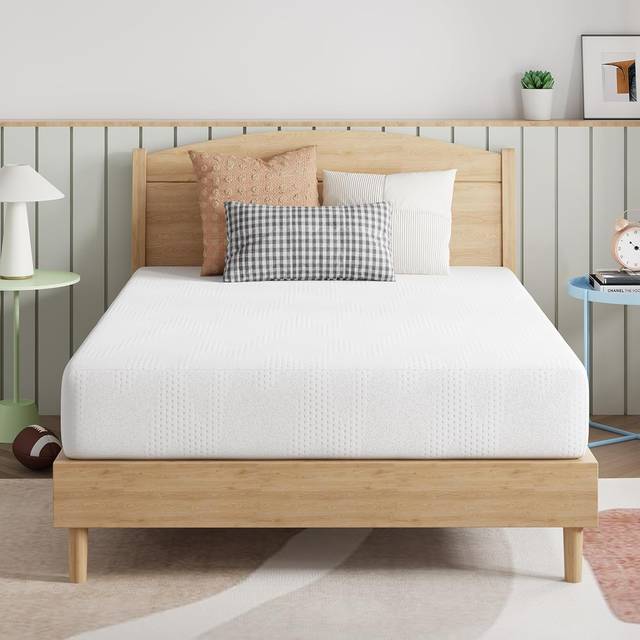 Best Value: Novilla 8-inch Full Memory Foam